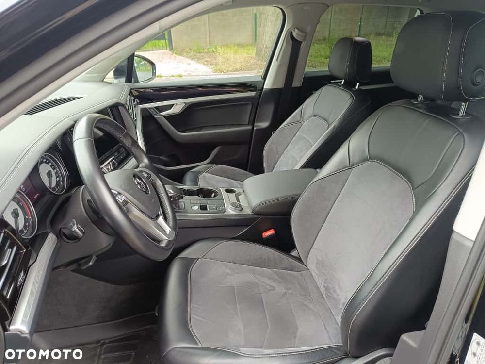 Volkswagen Touareg 3.0 V6 TDI 4Motion DPF Automatik Elegance - 8