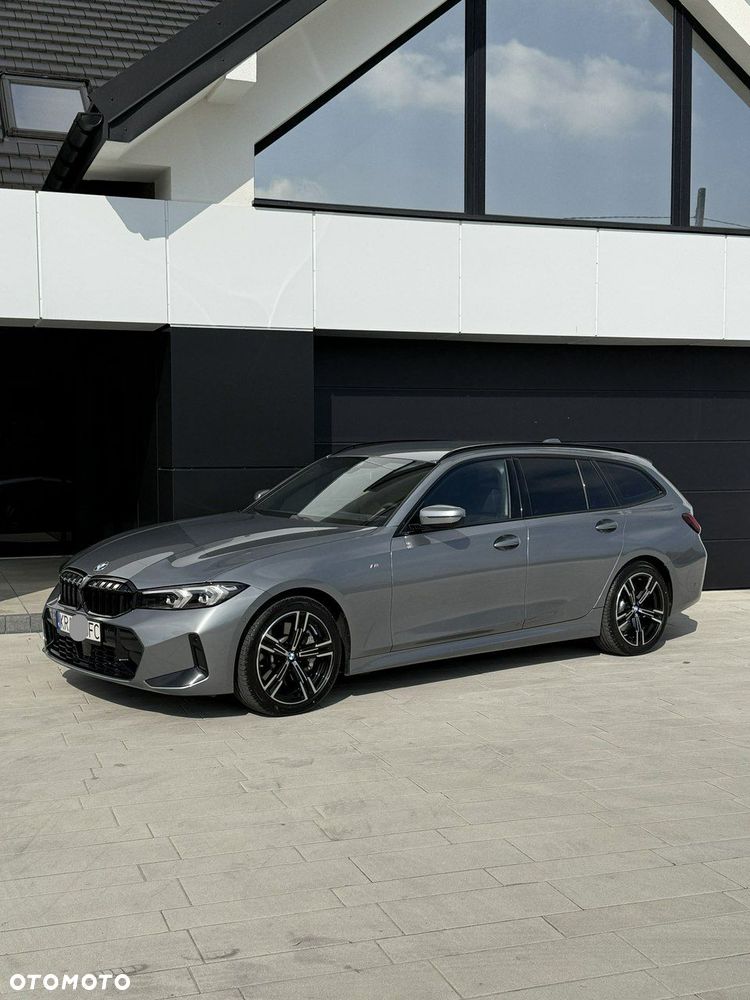 BMW Seria 3 330i xDrive M Sport sport - 18