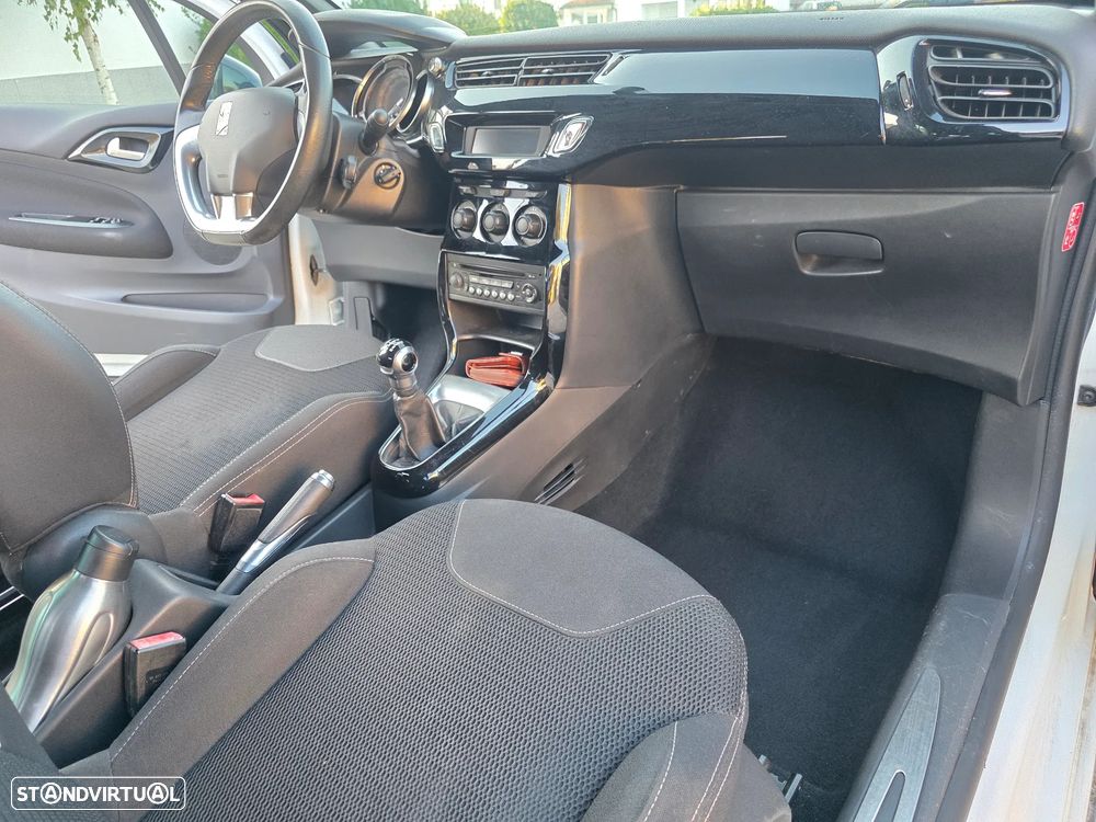 Citroën DS3 1.2 VTi So Chic - 16
