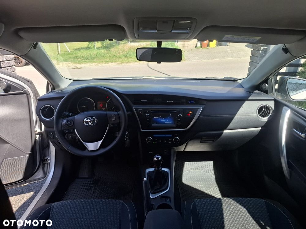 Toyota Auris - 7