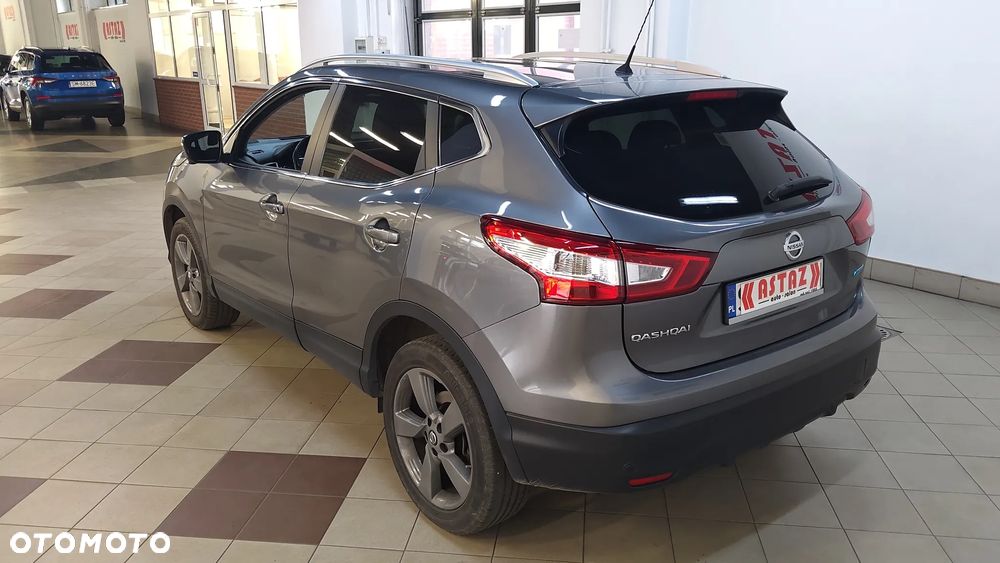 Nissan Qashqai 1.6 DIG-T N-Connecta - 12