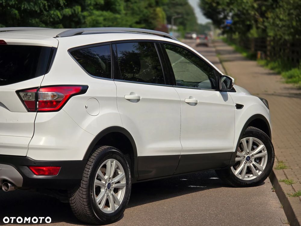 Ford Kuga 2.0 TDCi 4x4 Titanium - 41