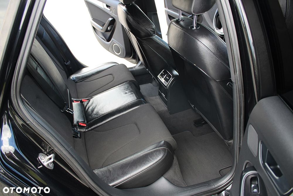 Audi A4 Avant 2.0 TDI - 30