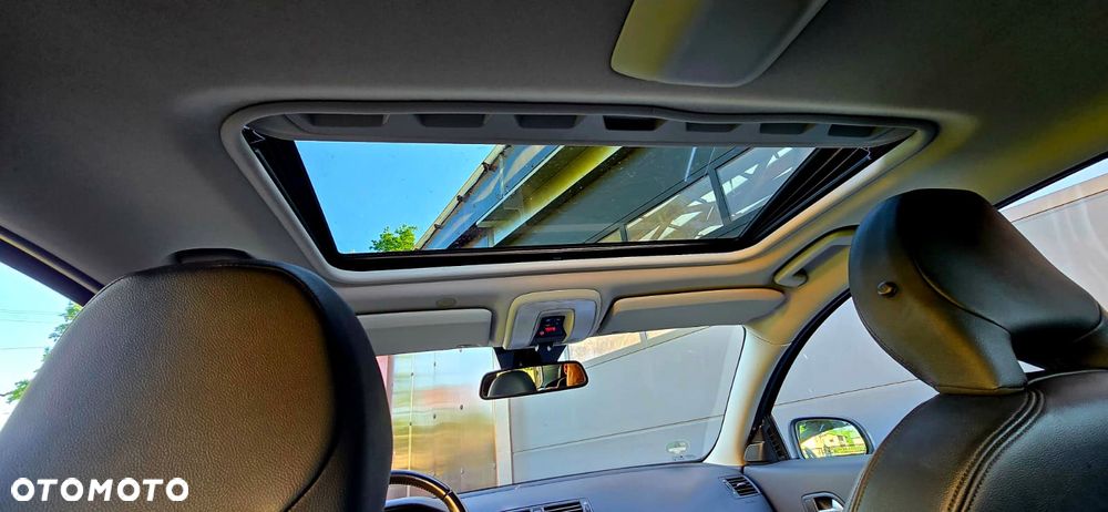 Volvo C30 D3 R-Design - 17