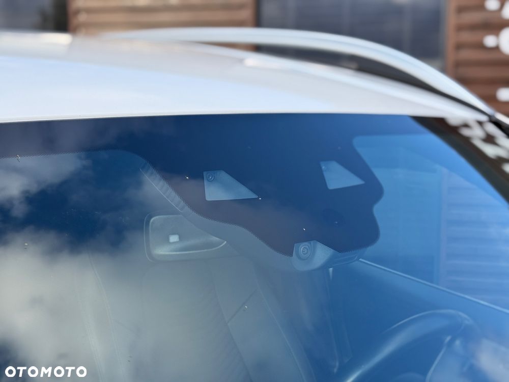 Mercedes-Benz GLB 200 d 8G-DCT Progressive - 34