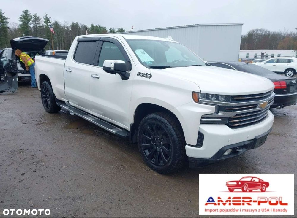 Chevrolet Silverado - 1