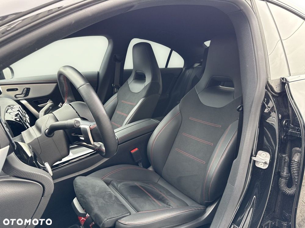 Mercedes-Benz CLA - 16