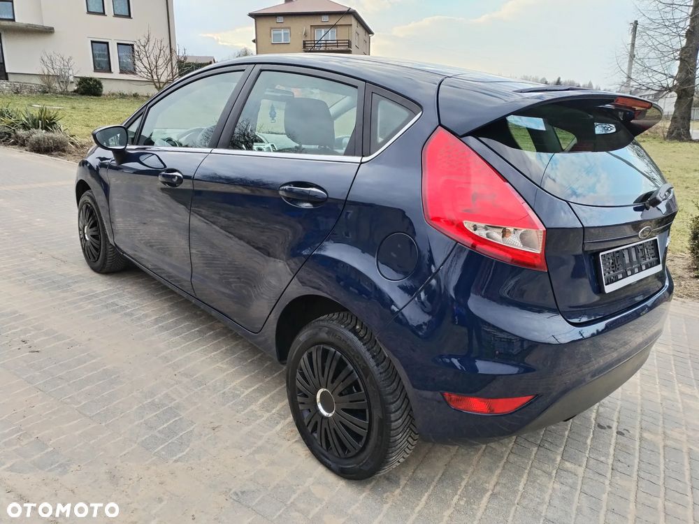 Ford Fiesta - 38