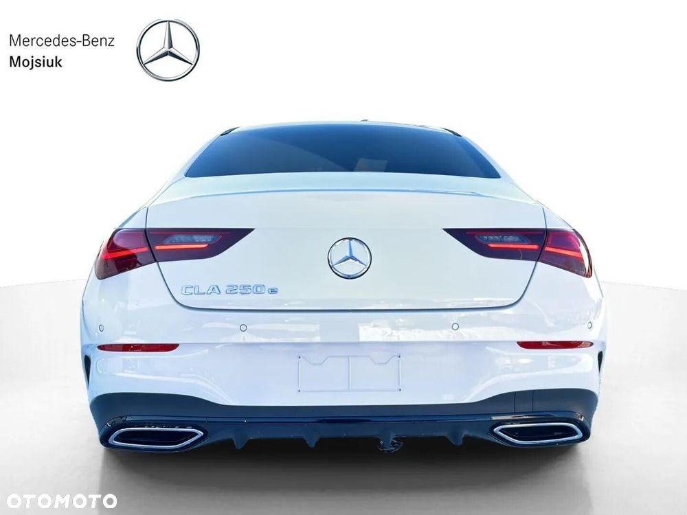 Mercedes-Benz CLA - 6