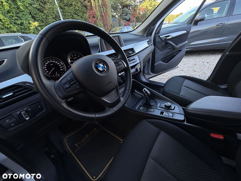 BMW X1 sDrive20i Advantage - 19