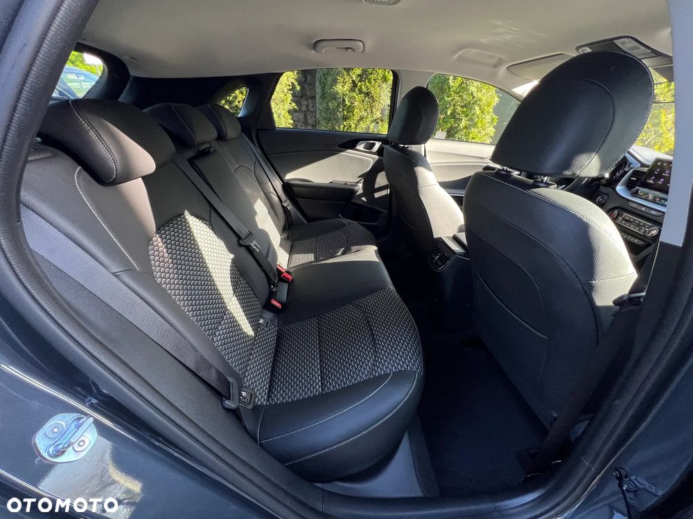 Kia Ceed 1.5 T-GDI Tribute - 18