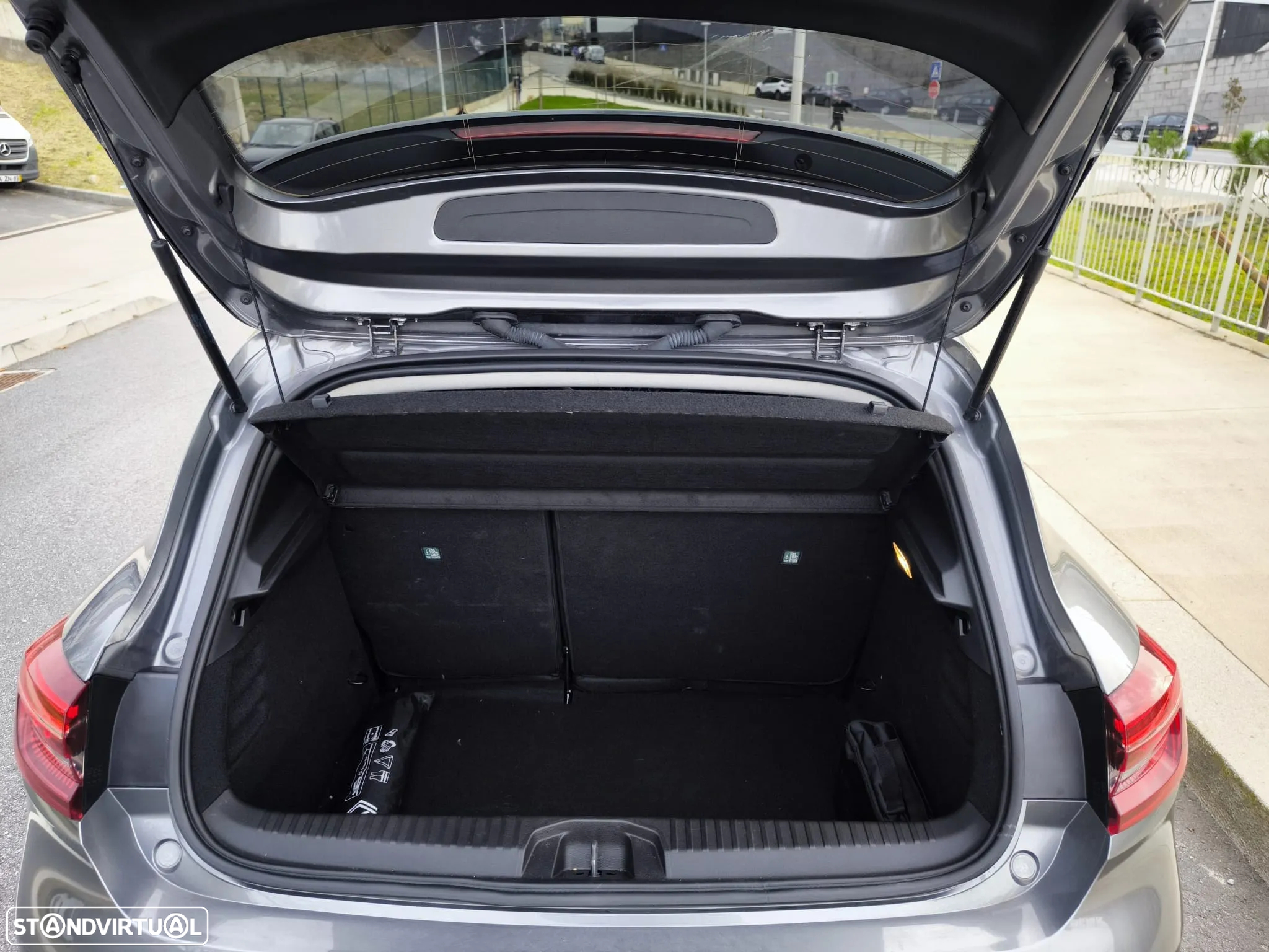 Renault Clio 1.0 TCe Evolution Bi-Fuel - 14