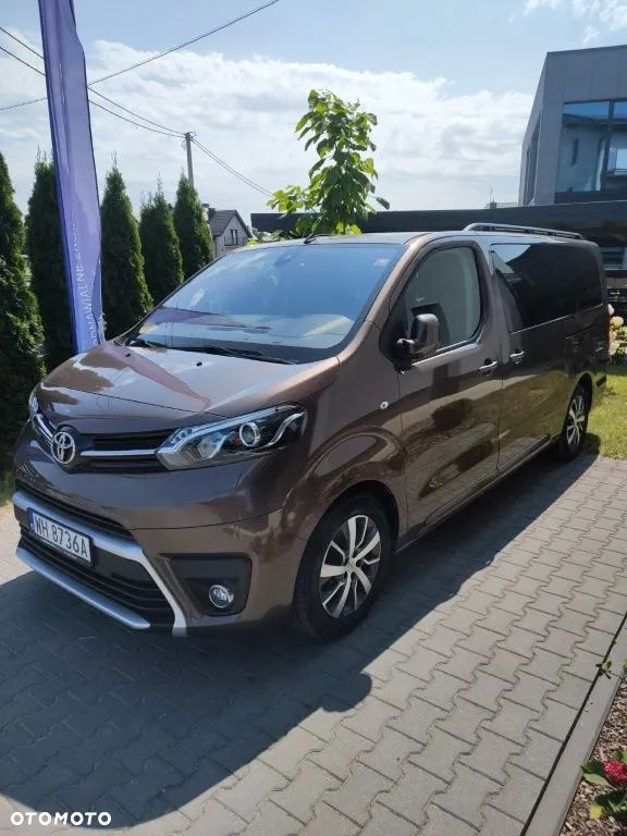 Toyota ProAce Kombi 2.0 D-4D Long 2,8t - 2