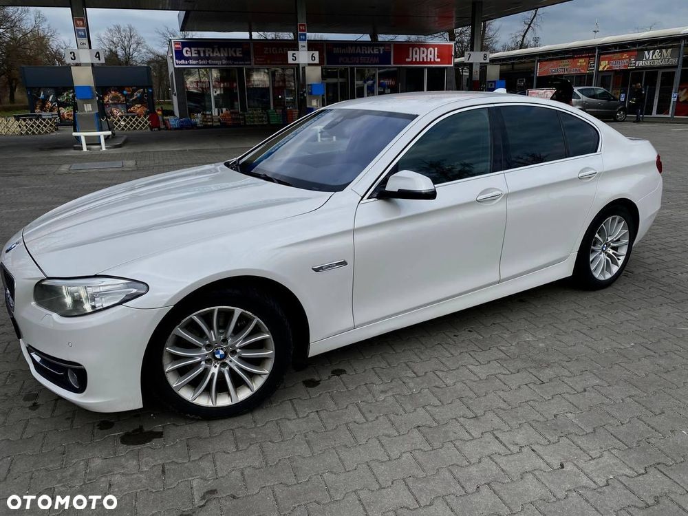BMW Seria 5 530d xDrive Luxury Line - 3