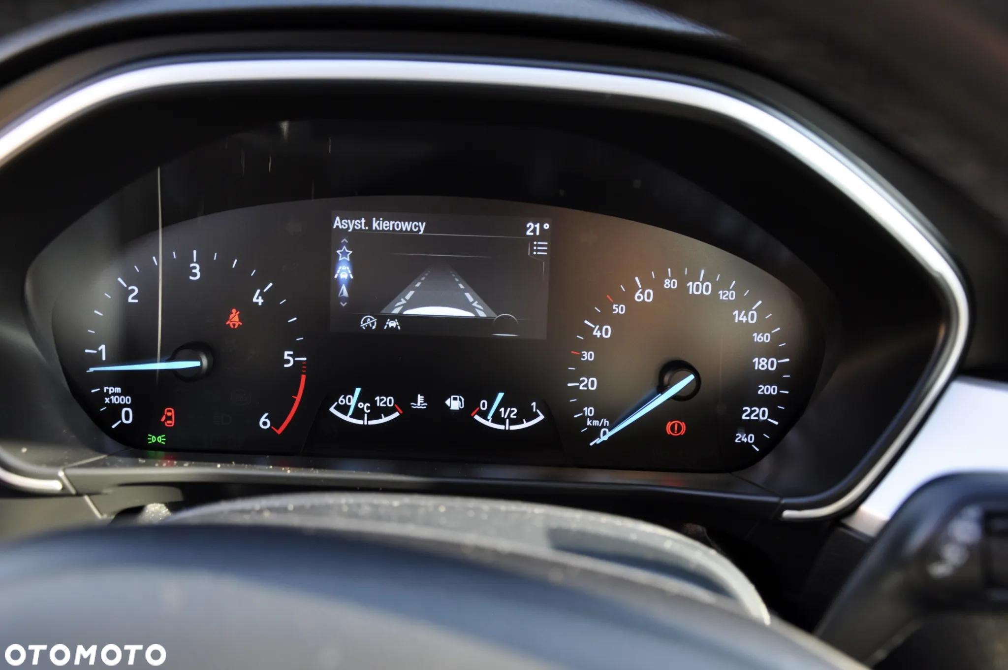 Ford Focus 1.5 EcoBlue Start-Stopp-System TITANIUM - 33