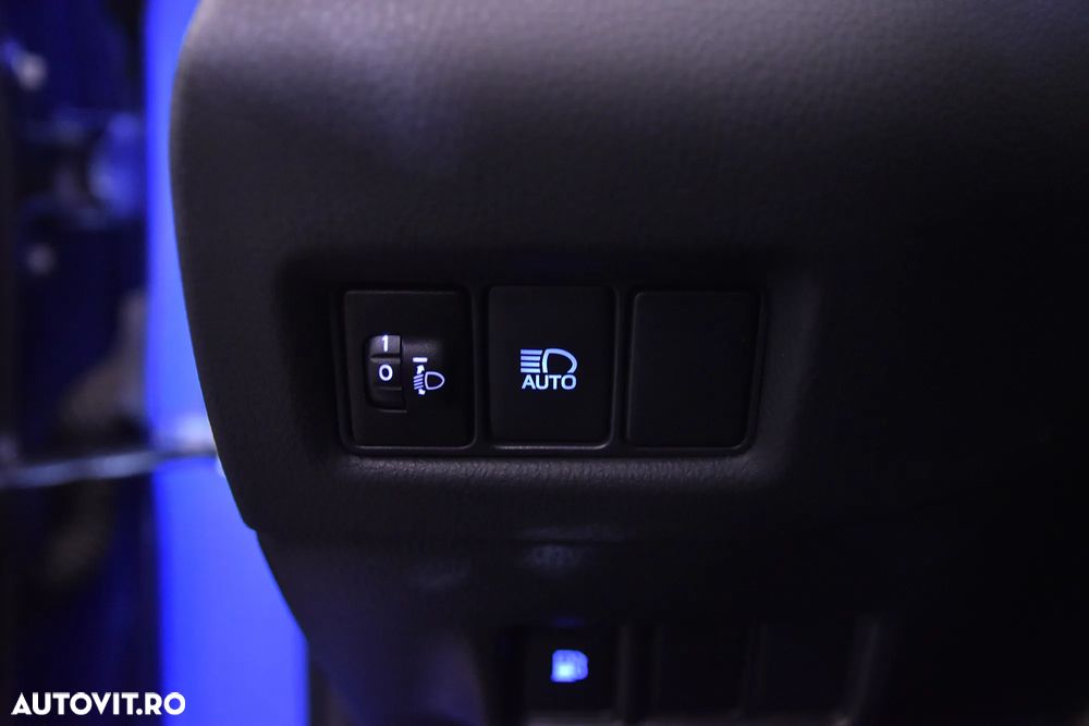 Toyota C-HR - 16