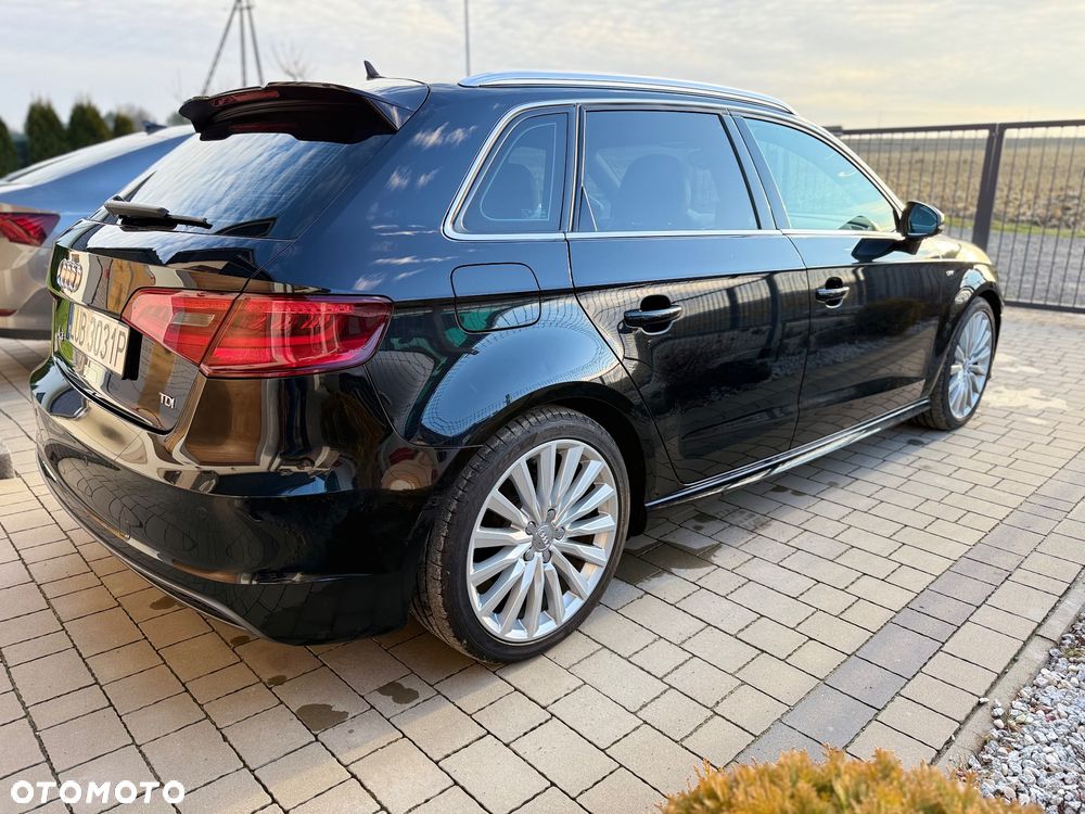 Audi A3 Sportback 1.6 TDI DPF S line Sportpaket - 6