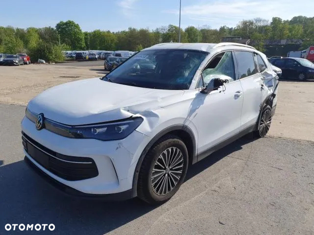 Volkswagen Tiguan 1.5 eTSI Life DSG - 4