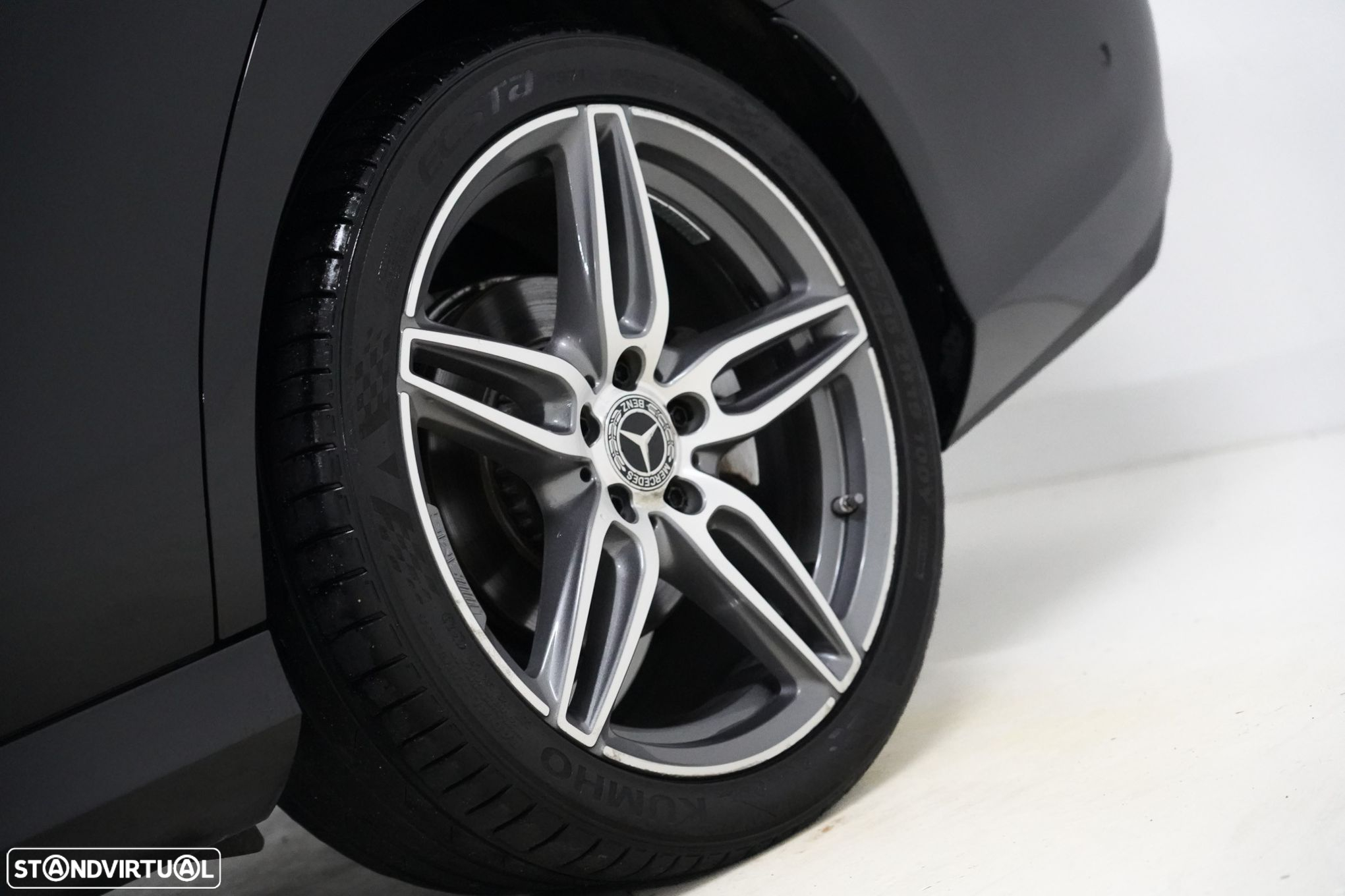 Mercedes-Benz E 220 d AMG Line - 23