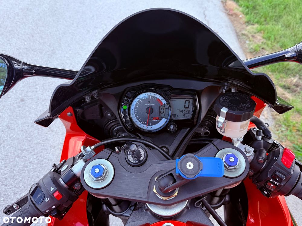 Suzuki GSX-R - 8