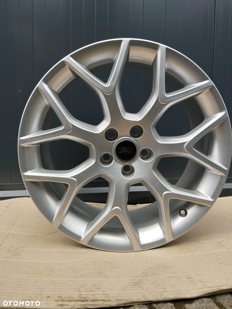 JAGUAR FORD 5X108 19 8,5J ET49 - 8