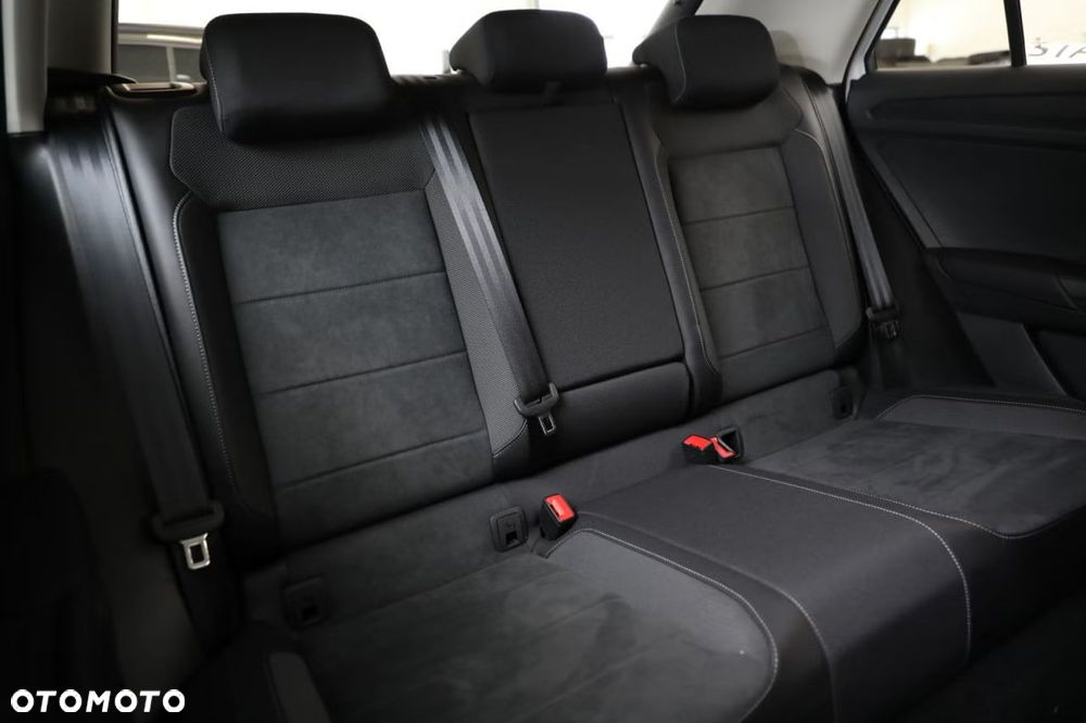 Volkswagen T-Roc 2.0 TDI SCR 4MOTION DSG Style - 25