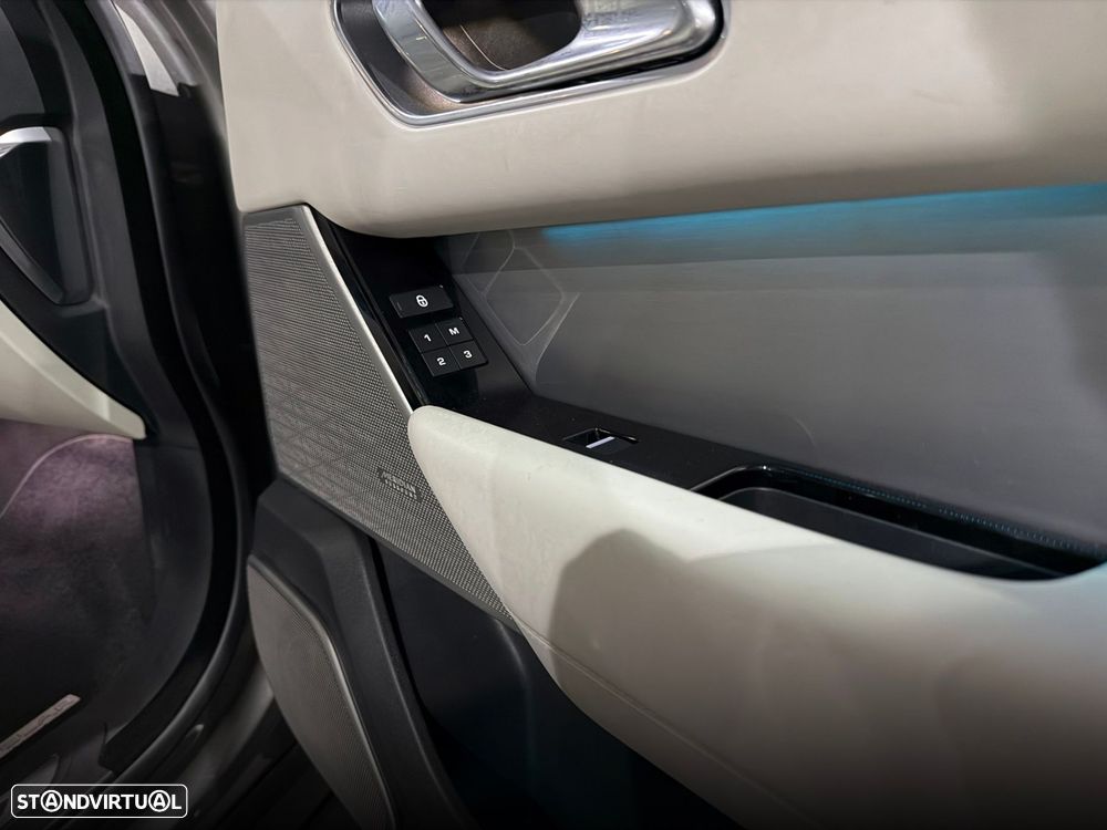 Land Rover Range Rover Velar 3.0 D300 AWD R-Dynamic HSE - 41