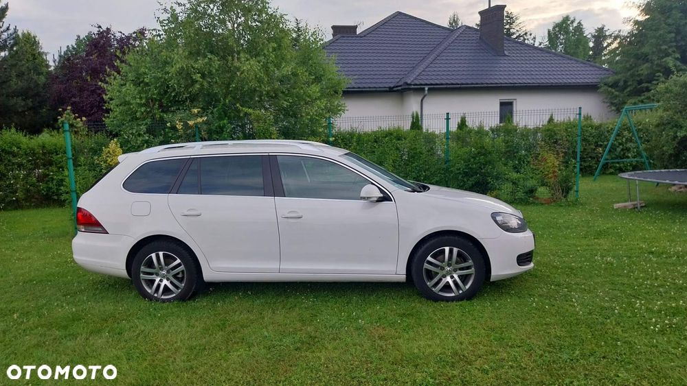Volkswagen Golf - 22