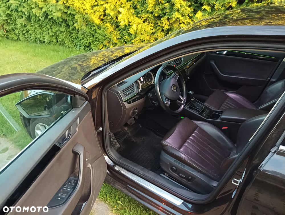 Skoda Superb 2.0 TDI L&K DSG - 18