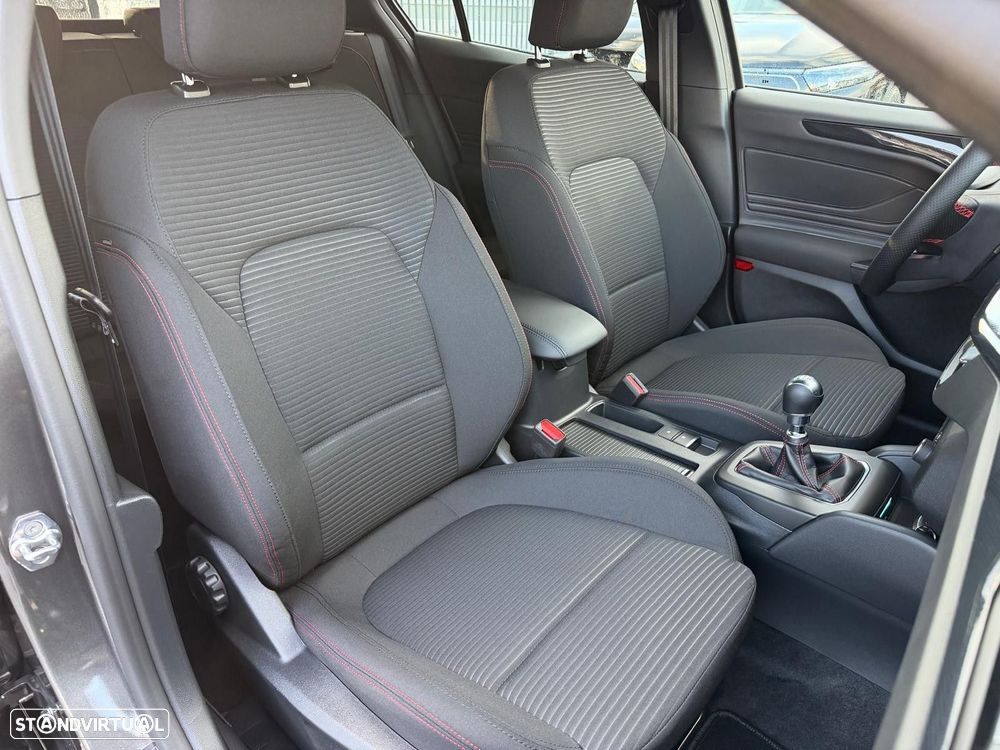 Ford Focus 1.0 EcoBoost MHEV ST-Line - 16