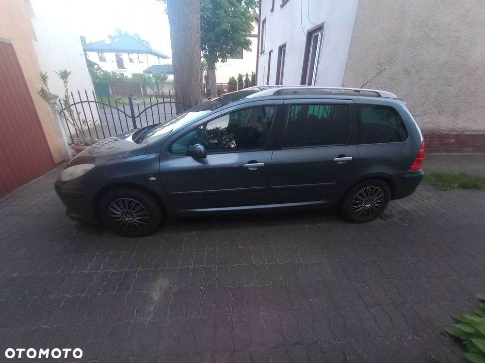 Peugeot 307 - 1
