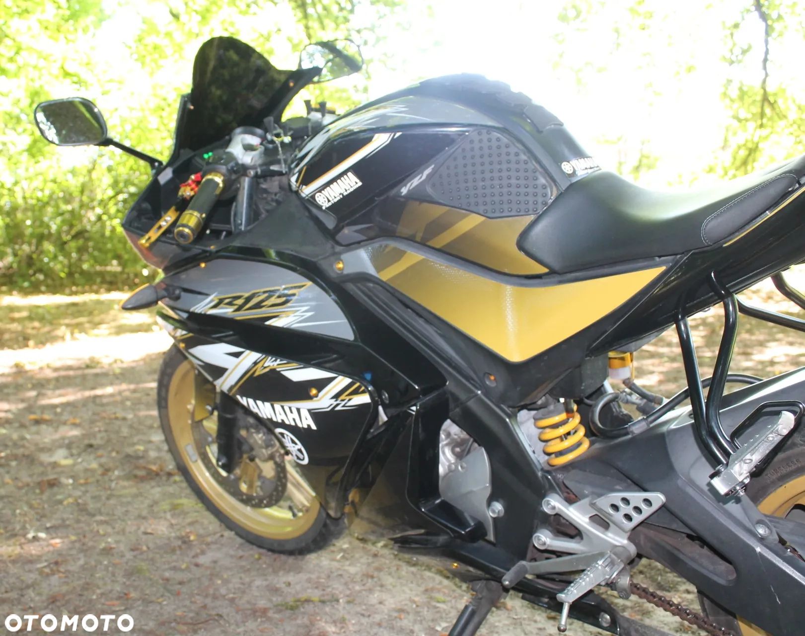 Yamaha YZF - 1