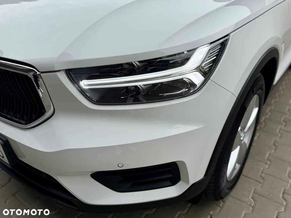 Volvo XC 40 T3 Momentum - 29