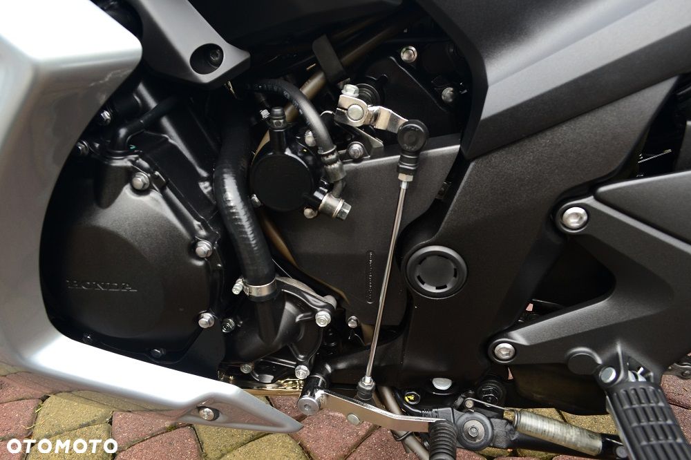 Honda CBF - 36