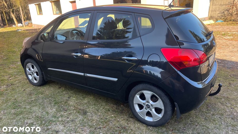 Kia Venga - 4