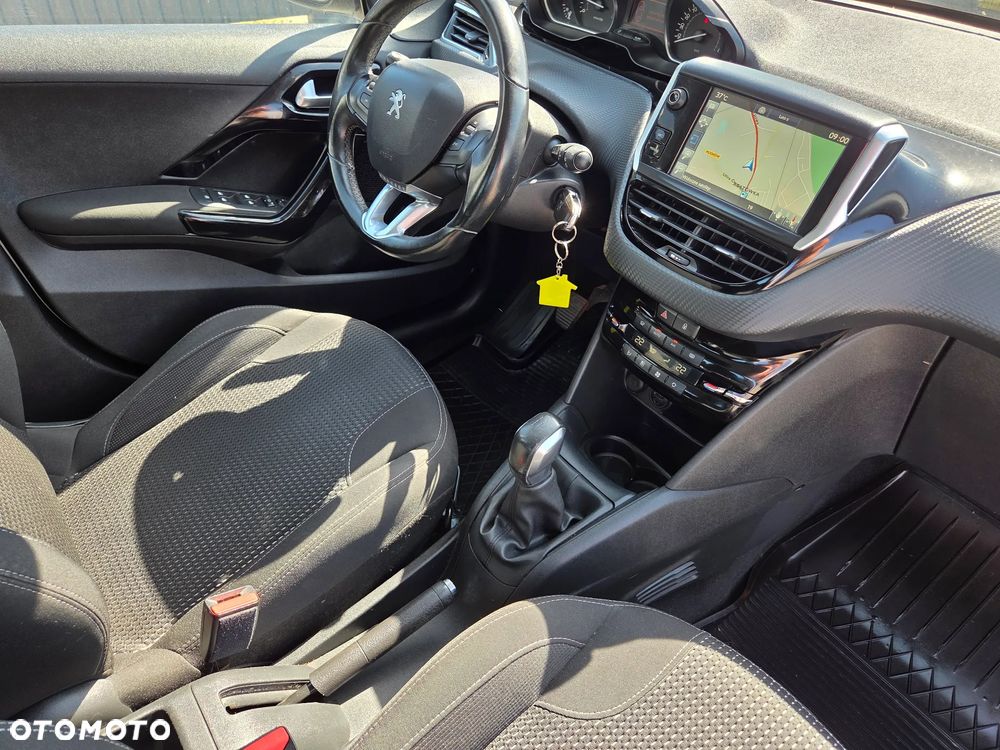 Peugeot 208 PureTech 110 Stop & Start Active - 17