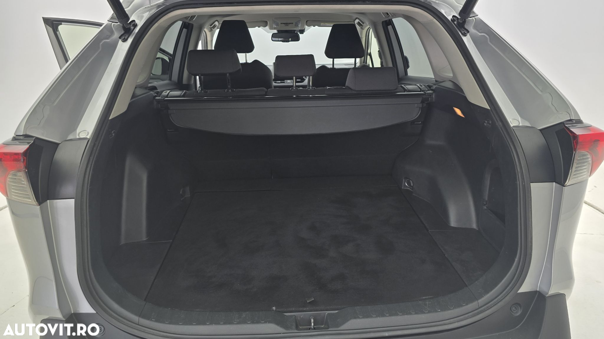 Toyota RAV4 - 25