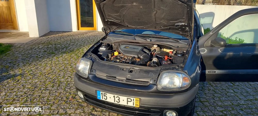 Renault Clio ver-1-9-d-rn - 2