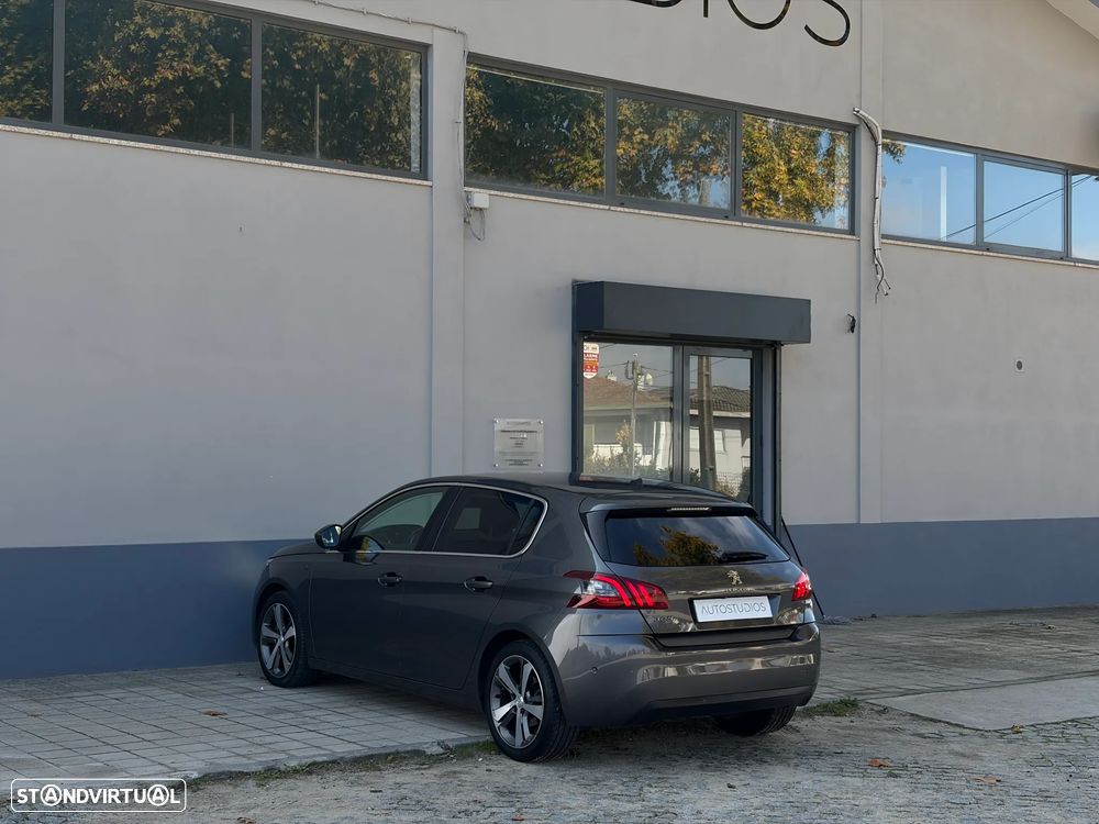 Peugeot 308 PureTech 130 GPF EAT8 Stop & Start Tech Edition - 17
