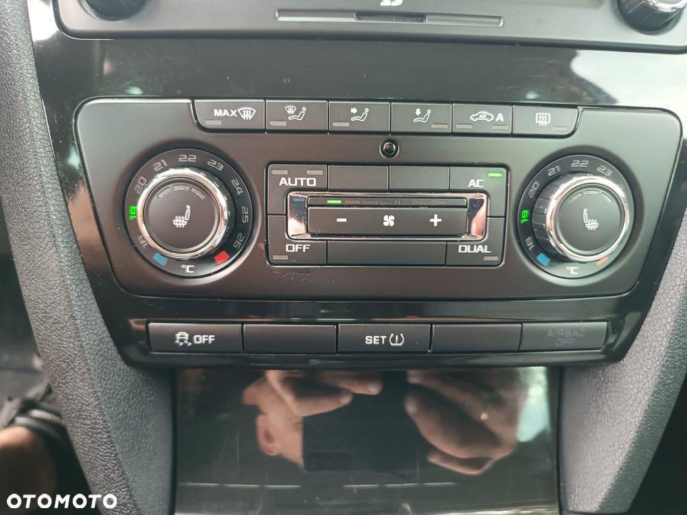Skoda Octavia 1.8 TSI L&K DSG - 26