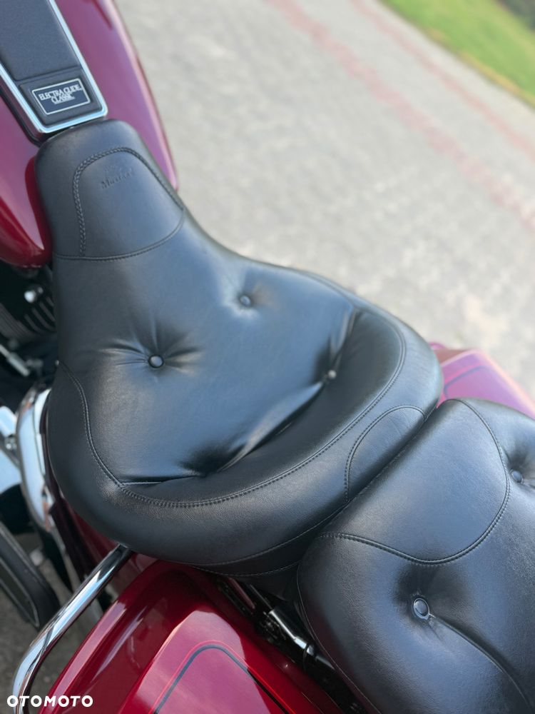 Harley-Davidson Touring Electra Glide - 15