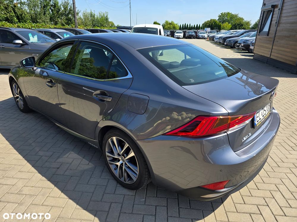 Lexus IS - 5