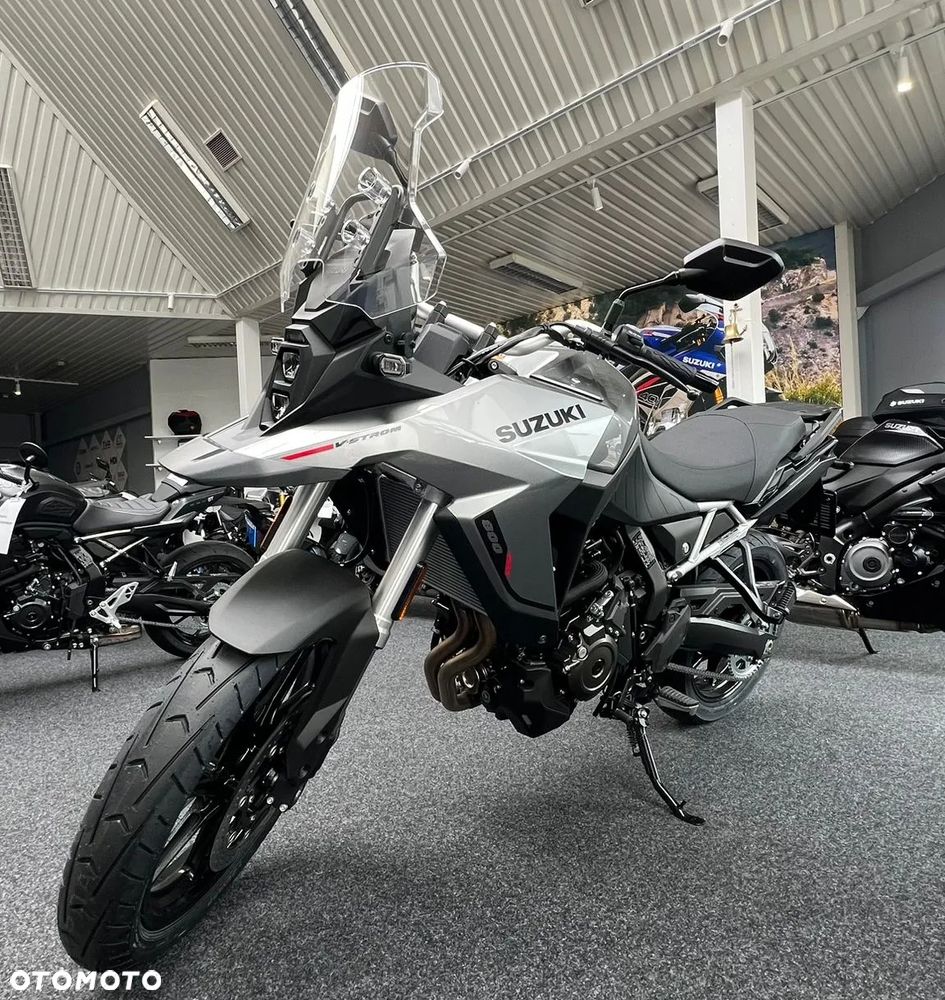 Suzuki V-STROM - 1