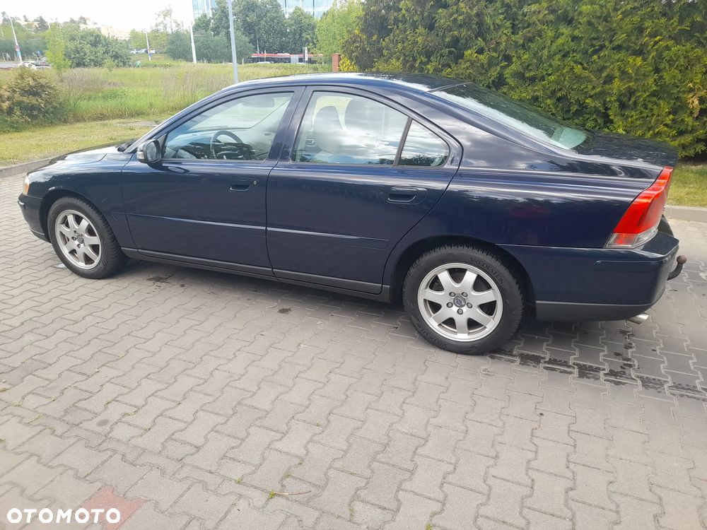 Volvo S60 2.4 Momentum - 6