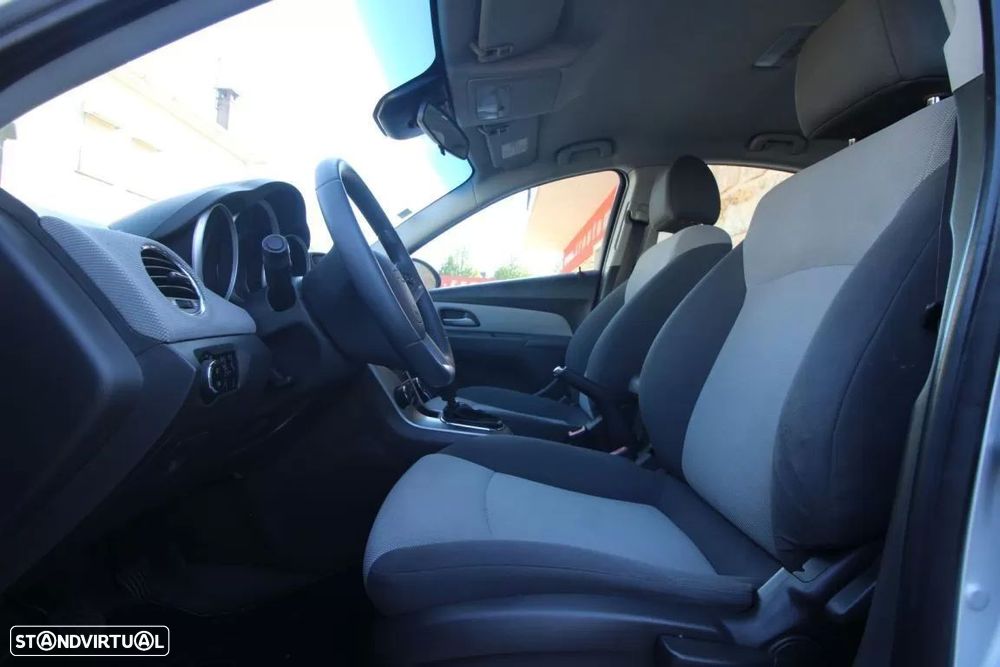 Chevrolet Cruze 1.6 LT - 7