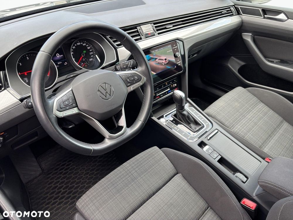 Volkswagen Passat Variant 2.0 TDI SCR Elegance DSG - 17