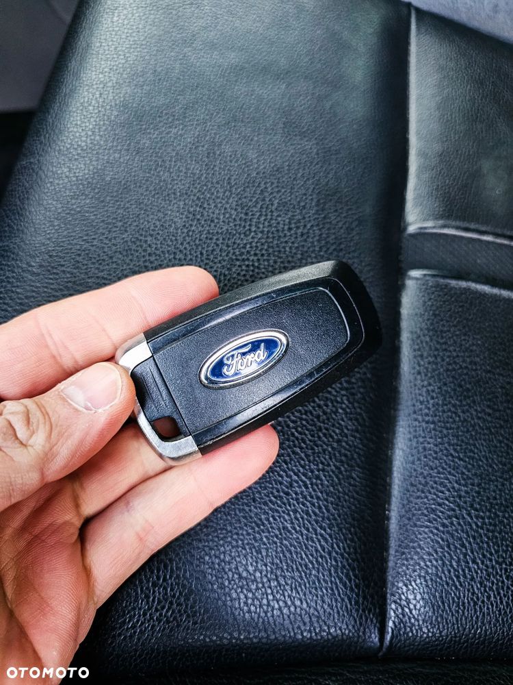 Ford Ranger ver-2-0-ecoblue-4x4-dc-wildtrak - 19