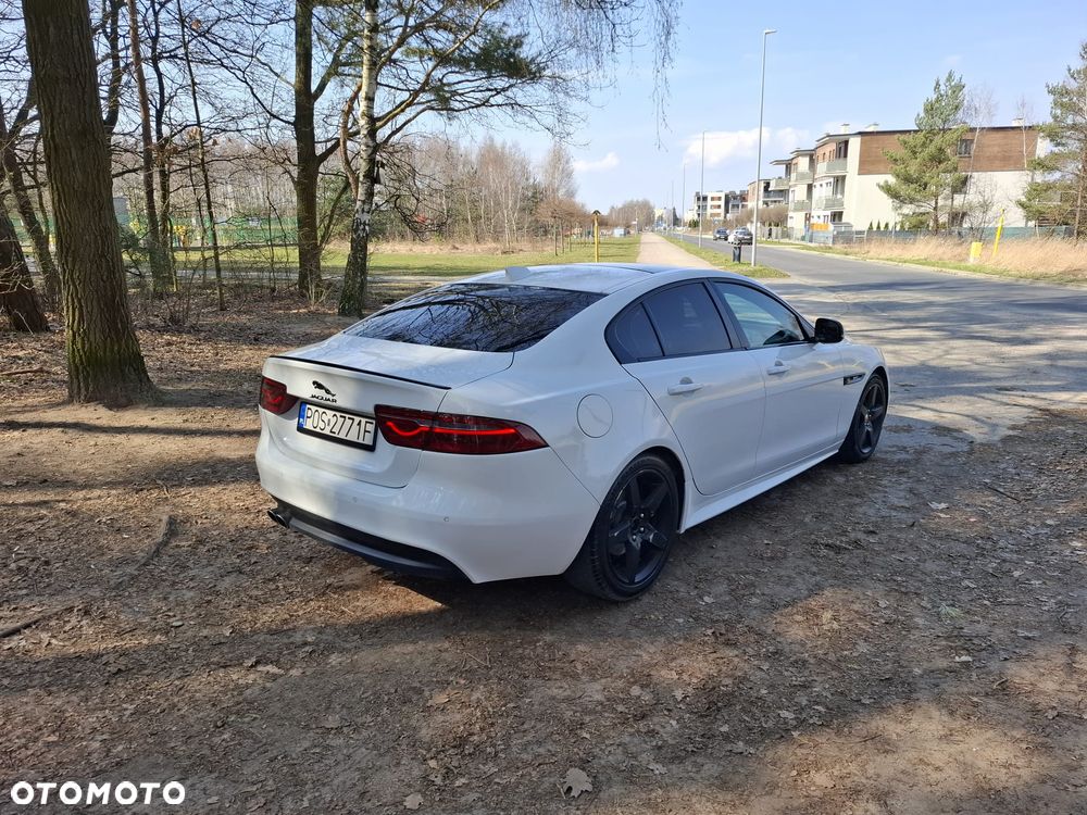 Jaguar XE 20d R-Sport - 3