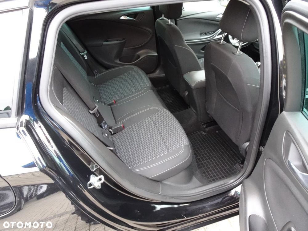 Opel Astra 1.6 CDTI Enjoy - 17