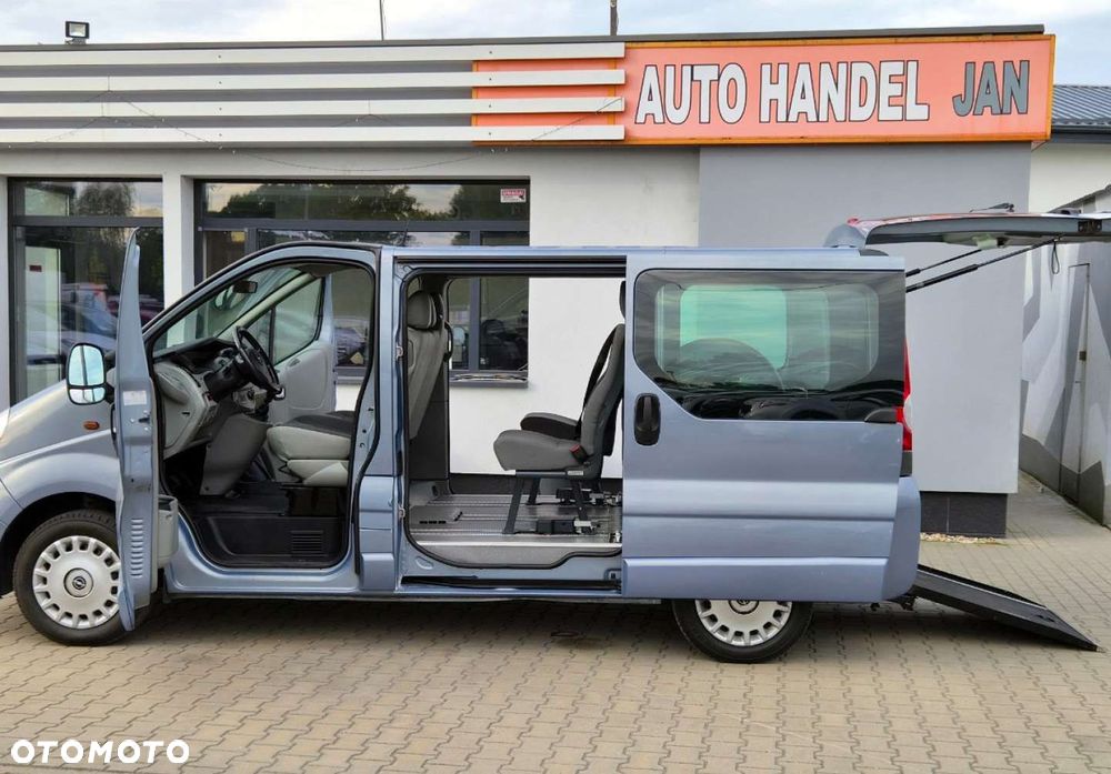 Opel Vivaro - 8